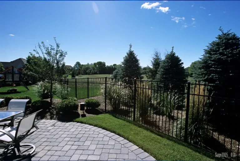 Aluminum fencing